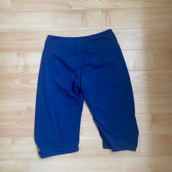 Blue Lululemon Quarter Length Yoga Pants - Picture 5 of 5